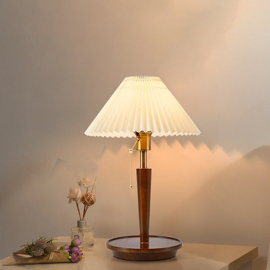 Pleated Classic Table Lamp - Miss One
