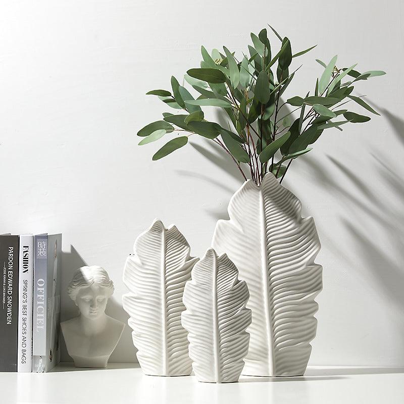 Palmleaf Ceramic Vase White Large - Miss One
